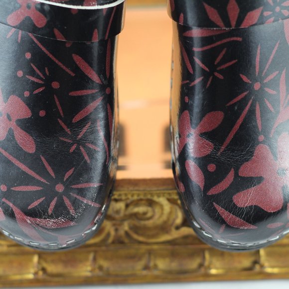 Cape Clogs Made in Sweden - Picture 11 of 16